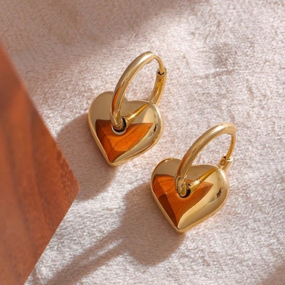 NEW 18K Gold Plated Heart Hoop Earrings - Picture 3 of 7
